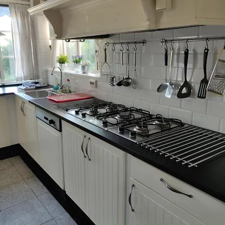 2 Grote Zit Slaapkamers Op De 1e Verdieping * Wassenaar